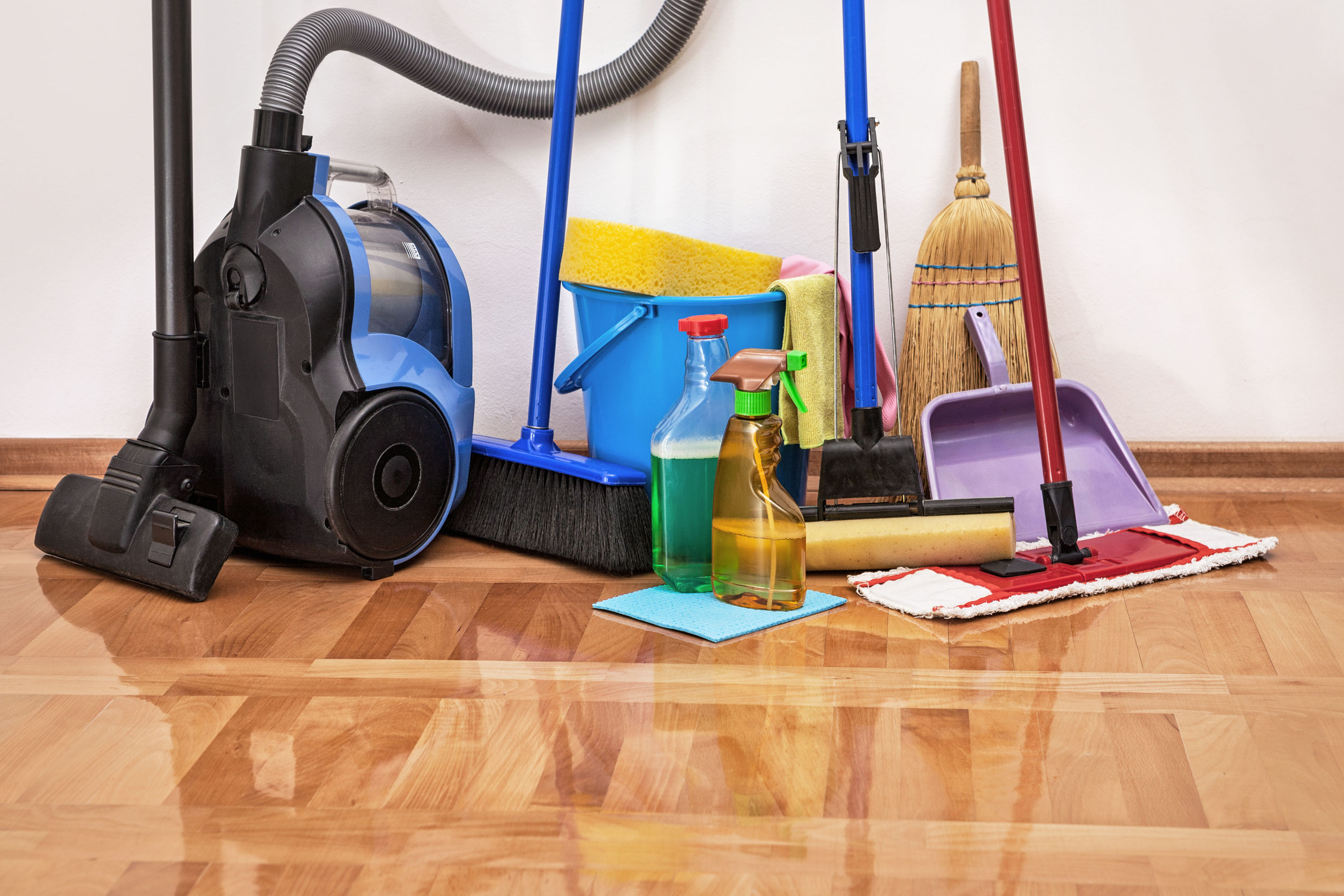 Learn The Top 8 Best Methods To Hardwood Floor Cleaning